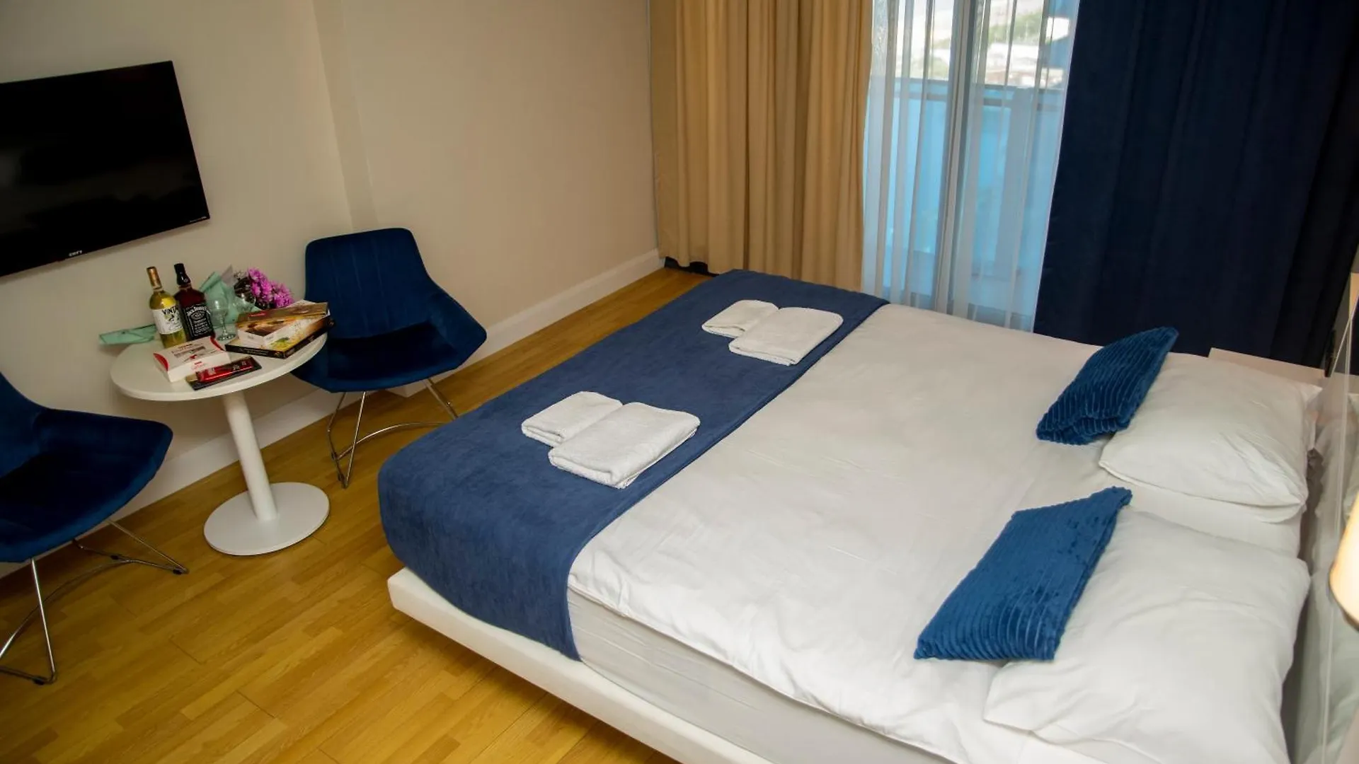 Spend Your Time In Batumi In Orbi City N1