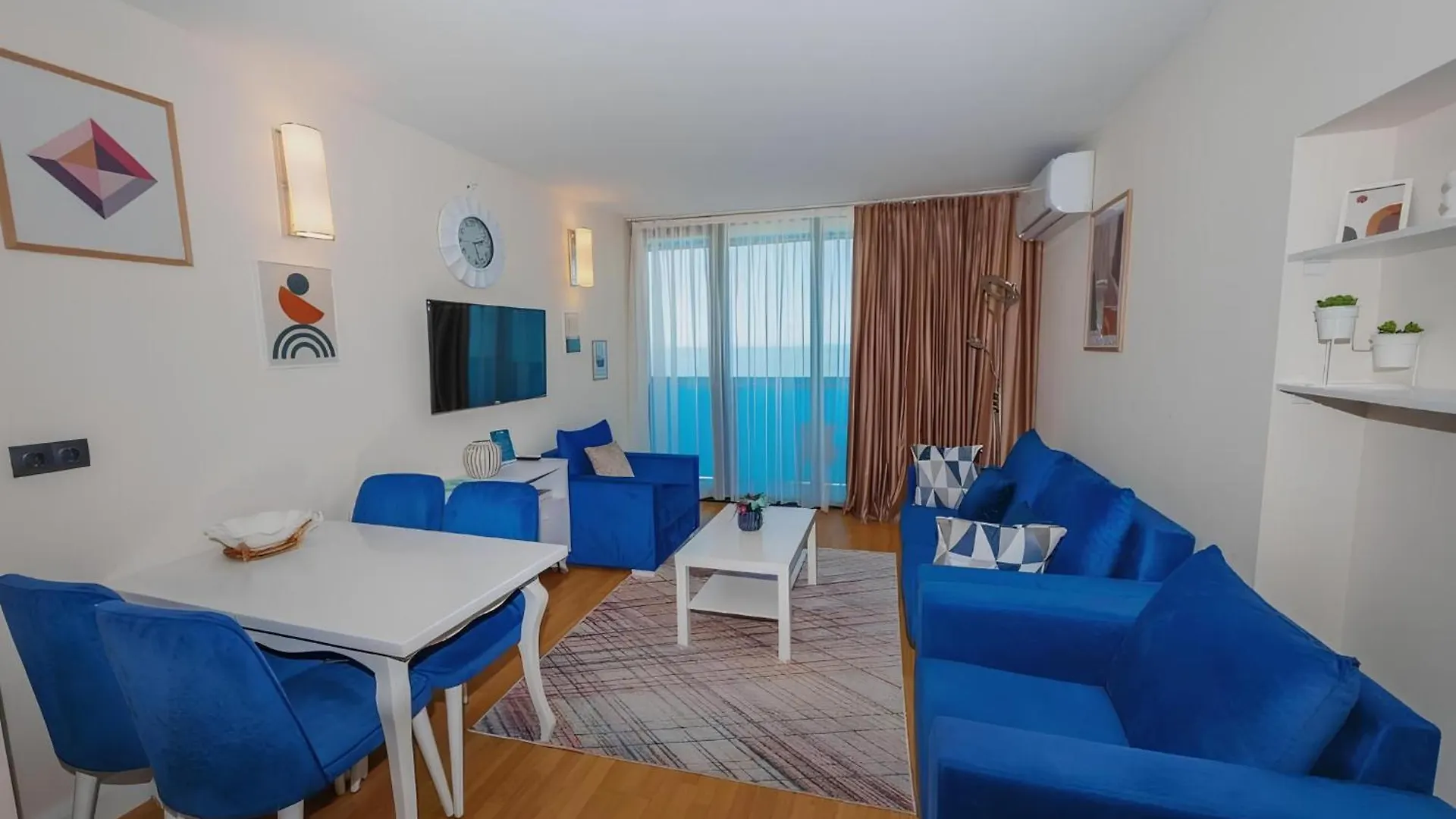 Spend Your Time In Batumi In Orbi City N1 5*,  Грузия