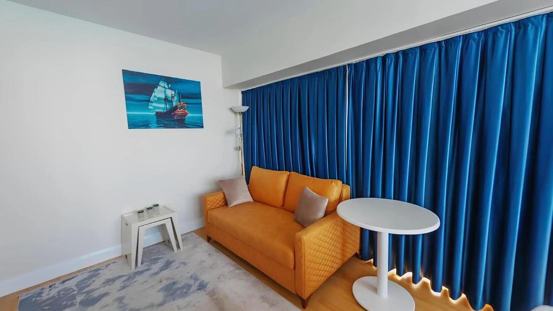 Spend Your Time In Batumi In Orbi City N1 Апарт-отель